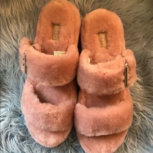 Ugg Fuzz Yeah Slippers , Color (Pink Crystal),